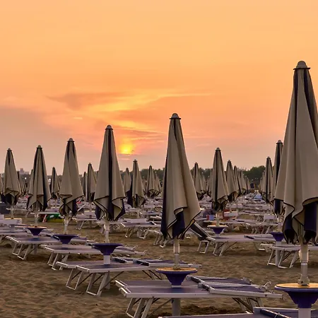 Just Relax In A Area Near The * Bibione